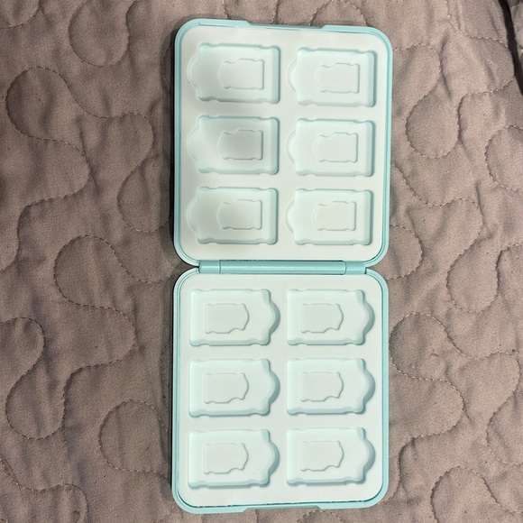 Animal Crossing Nintendo Switch Case - Picture 4 of 6